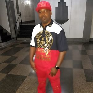 Meet your Posher, Lloyd